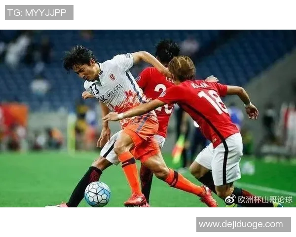 大阪樱花与大板钢巴激战正酣谁将赢得这场足球盛宴的胜利